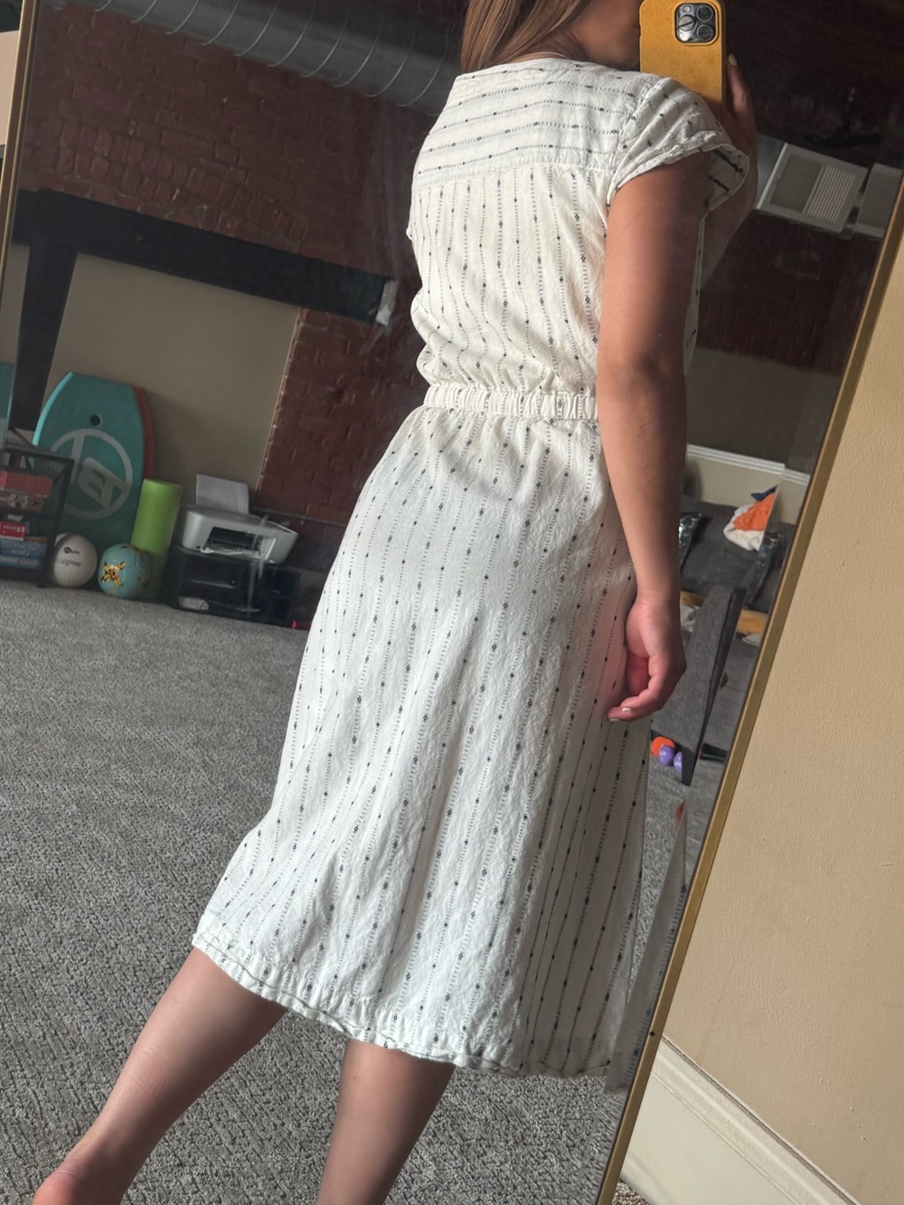 Casual Button-Front White Stripe Midi Dress with Tie Waist - Picture 2 of 7